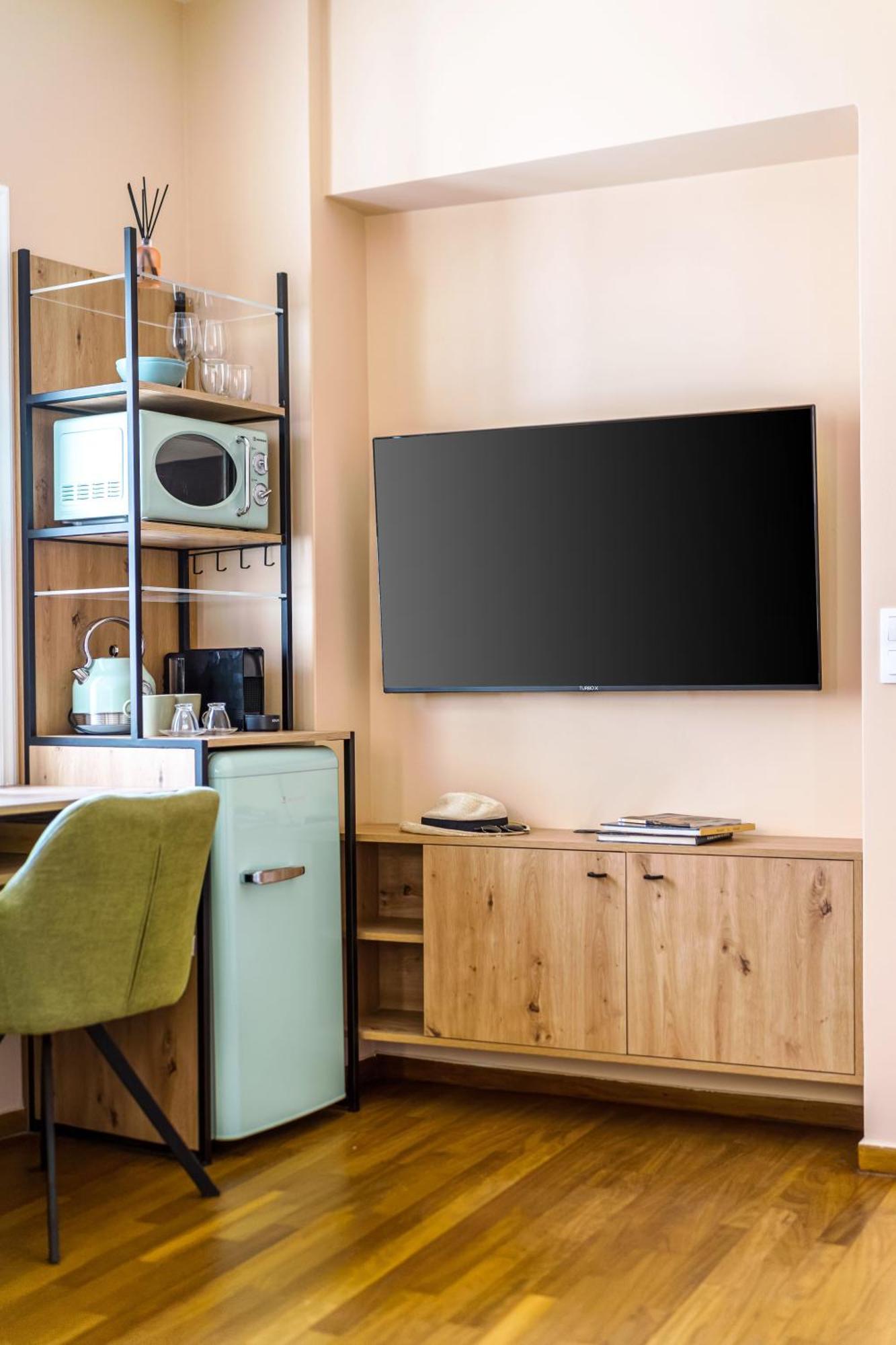 Oasis Athens - Boutique Suites Экстерьер фото