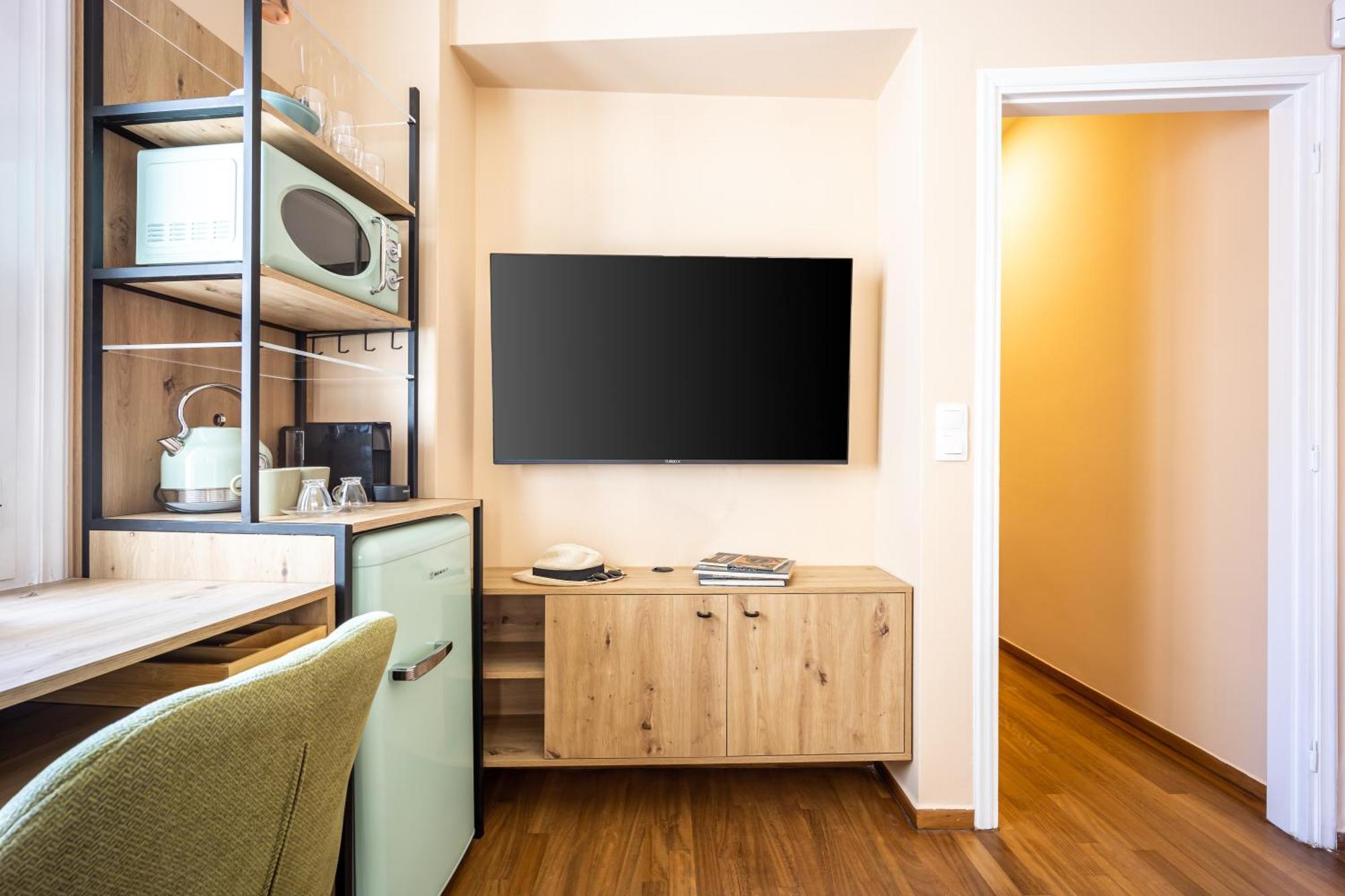 Oasis Athens - Boutique Suites Экстерьер фото