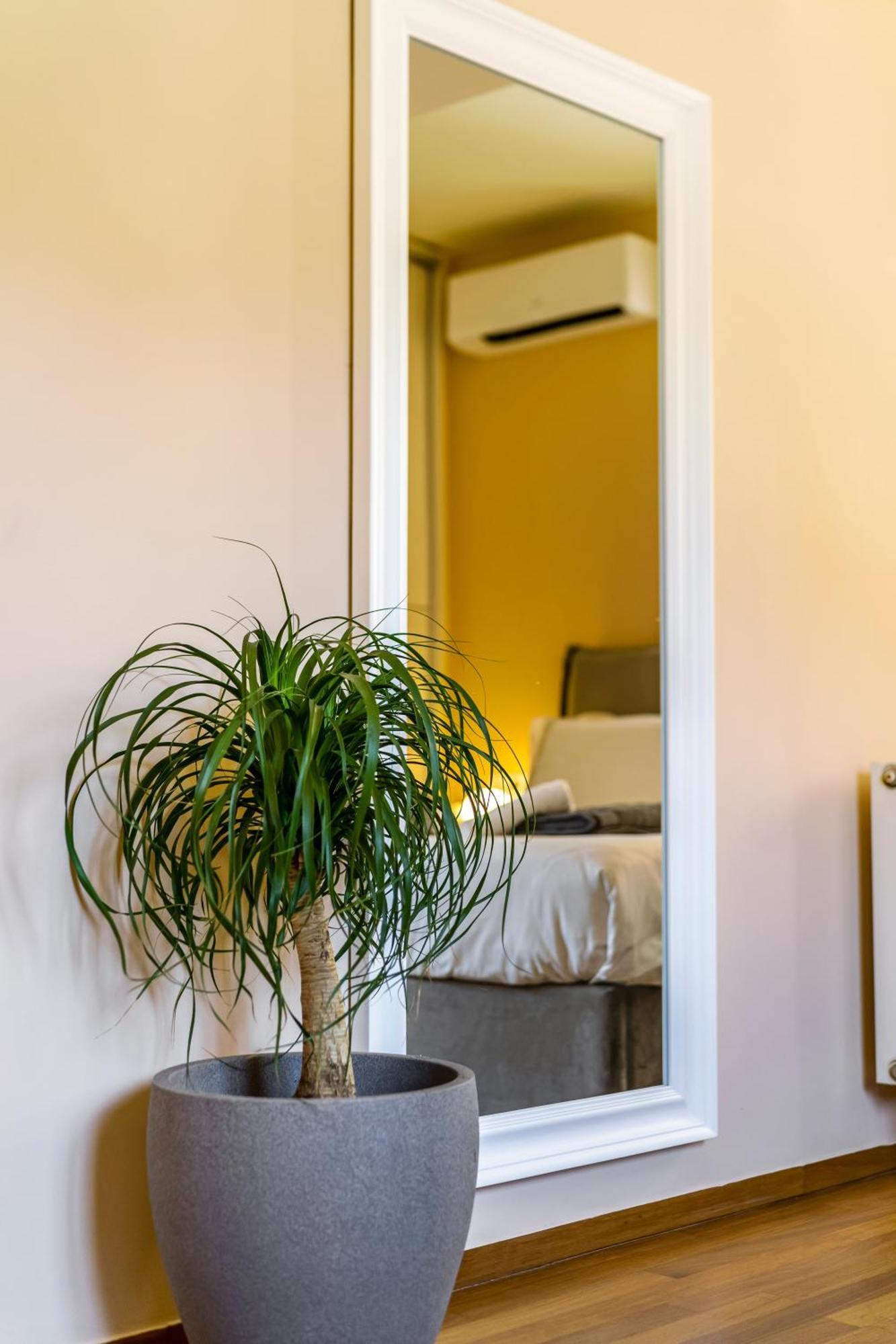 Oasis Athens - Boutique Suites Экстерьер фото
