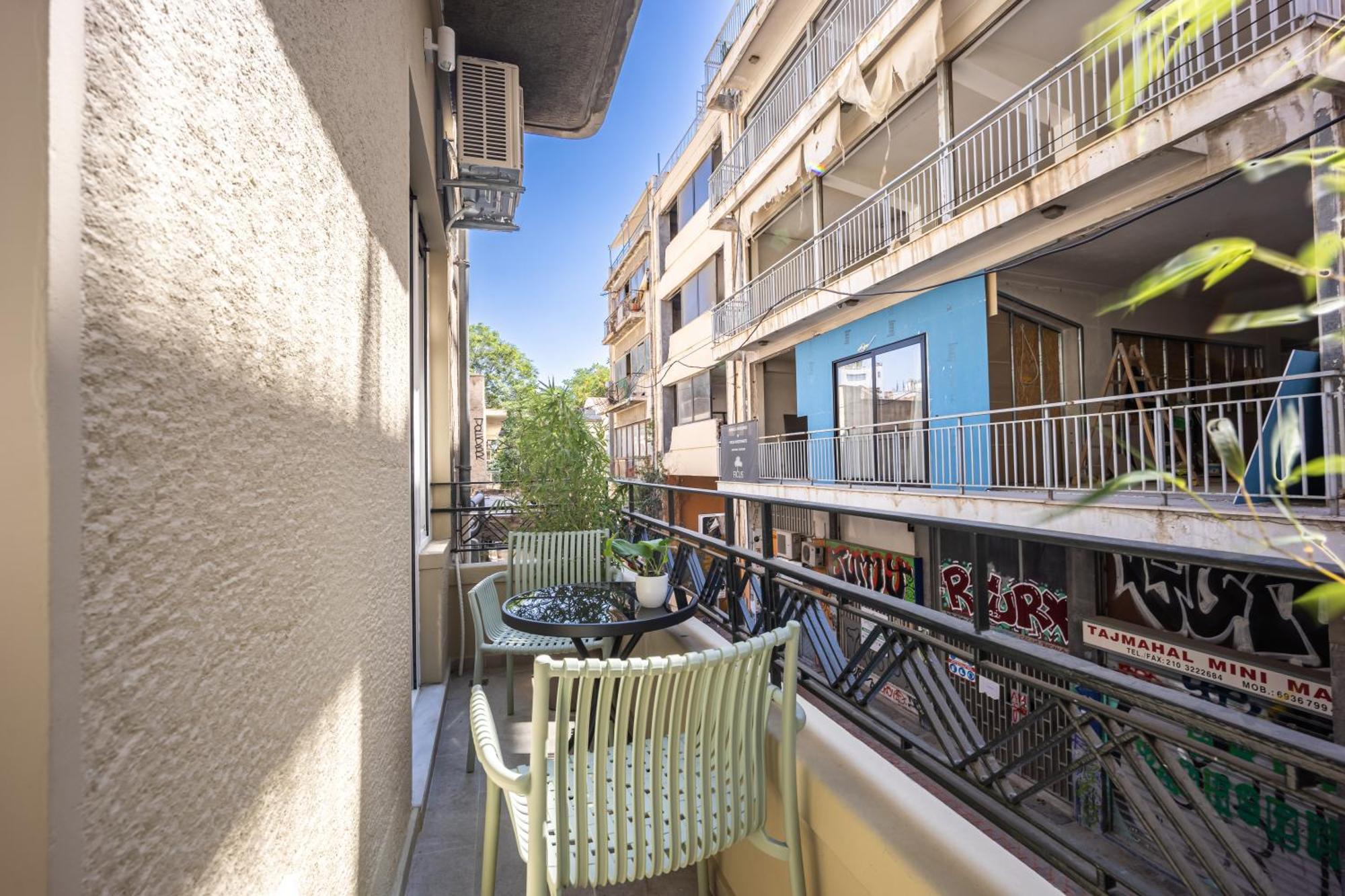 Oasis Athens - Boutique Suites Экстерьер фото